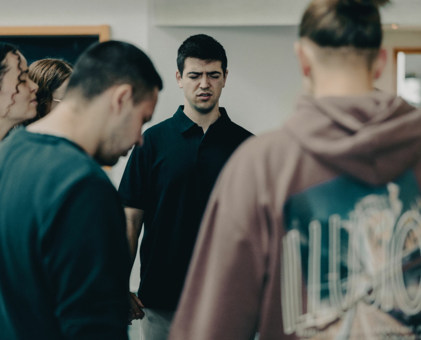 Student of the European Theological Seminary is focused in Prayer